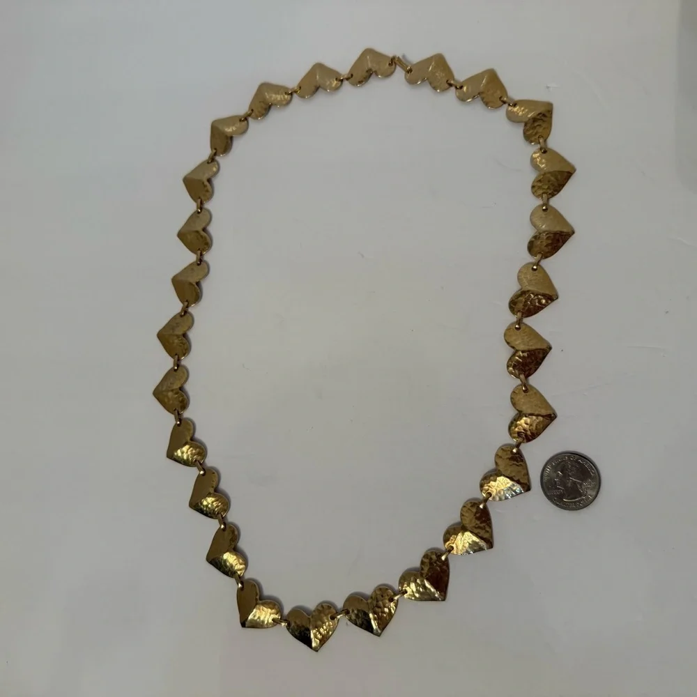 VINTAGE NECKLACE GOLD TONE HAMMERED HEART LINKS 29.5”